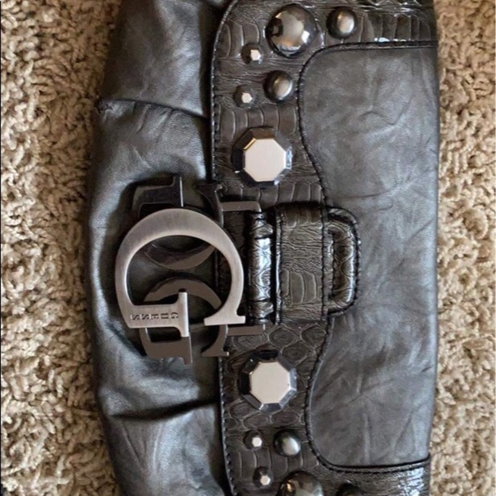 SALE 🛑 Gray Guess Purse